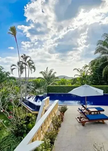 Villa for sale in Thalang